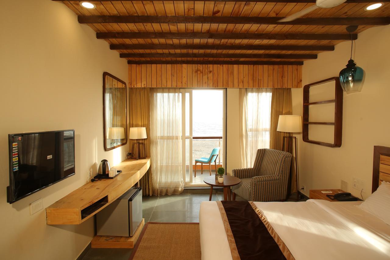 The Fern Leo Beach Resort , Madhavpur 博尔本德尔 外观 照片